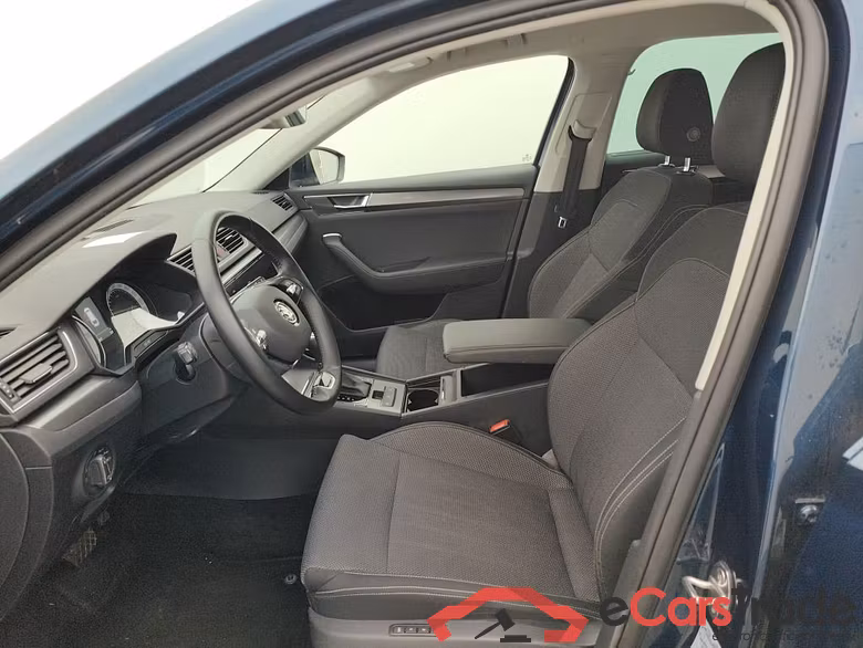 Skoda Superb Combi 2.0 CRTDI 90kW DSG7 Style 5d #6