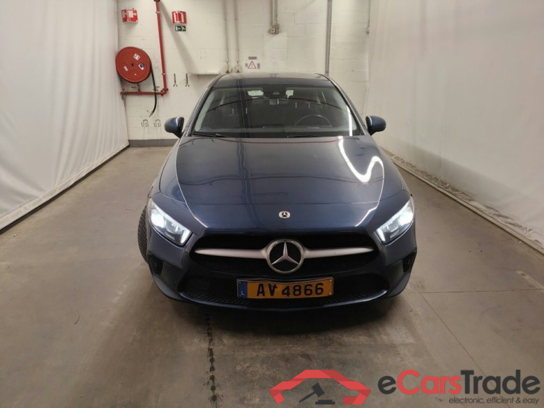 MERCEDES CLASSE A DIESEL (W177) A 180 d 116 Business Solution Essential 5d #5