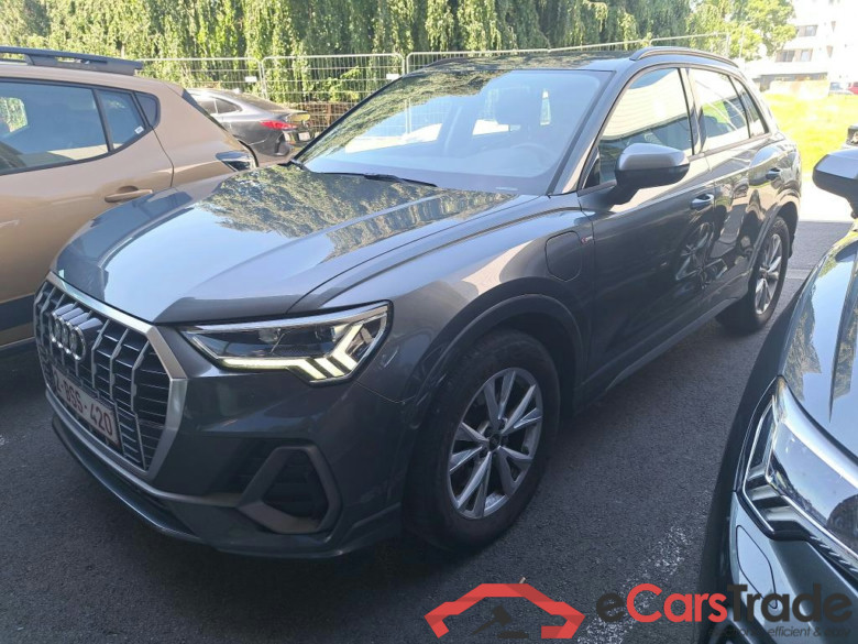 AUDI Q3 1.4 45 TFSI E S TRONIC S LINE #1