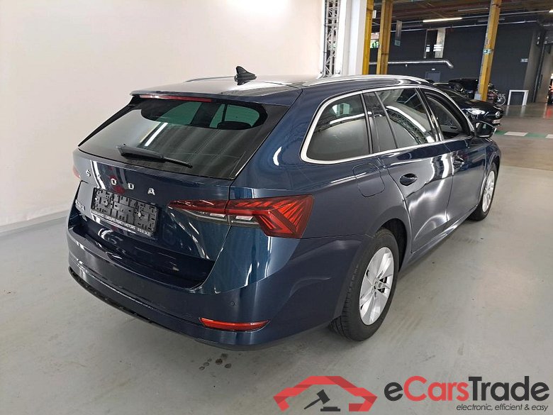 SKODA Octavia 2.0 CRTDI 110KW CLEVER #4