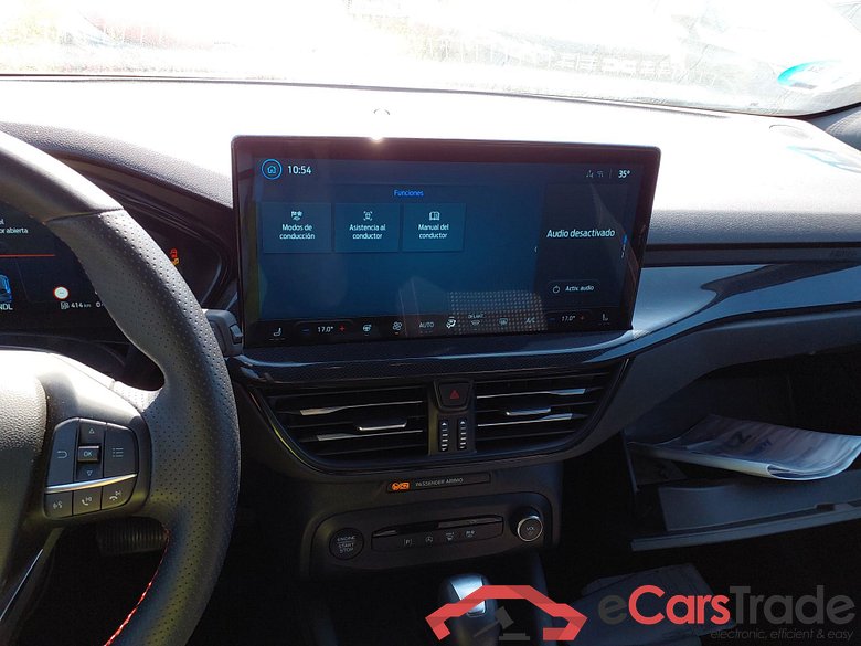 FORD Focus Berlina 1.0 Ecoboost 114KW 155CV S6.2 AutomÃ¡tico ST-LINE X(Winterpack) #6