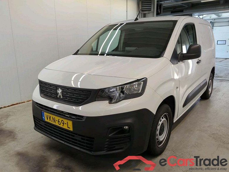 PEUGEOT Partner 1.2 PT. Premium #1