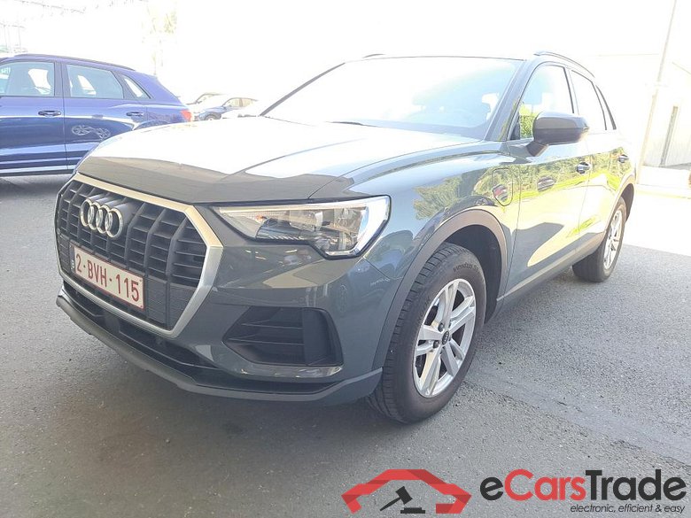 AUDI Q3 1.4 45 TFSI E S TRONIC #1