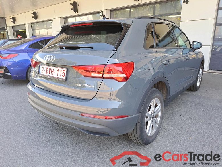 AUDI Q3 1.4 45 TFSI E S TRONIC #4