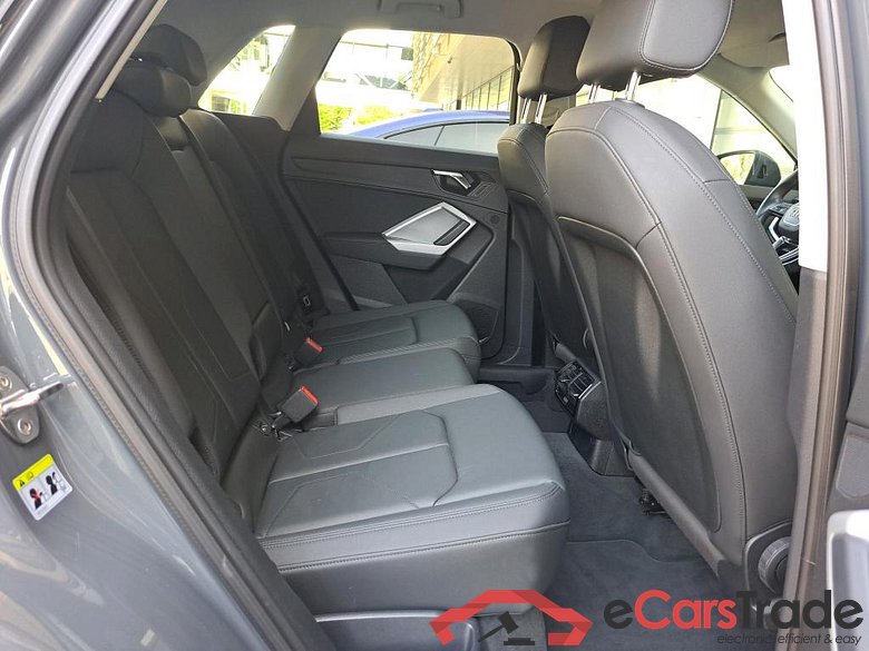 AUDI Q3 1.4 45 TFSI E S TRONIC #6