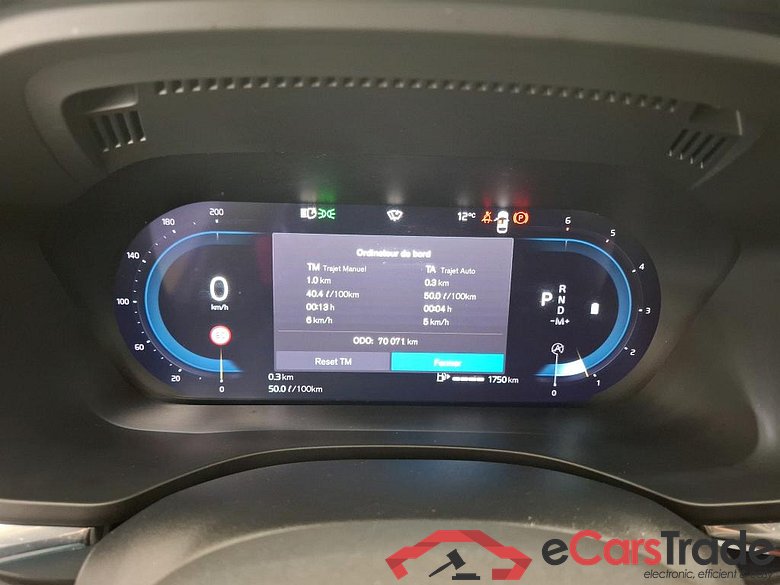 VOLVO XC60 5p SUV B4 AWD 197 Geartro 8 Momentum #6