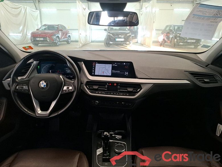 BMW Série 1 / 2019 / 5P / Berline 2.0 120D AUTO xDrive #5