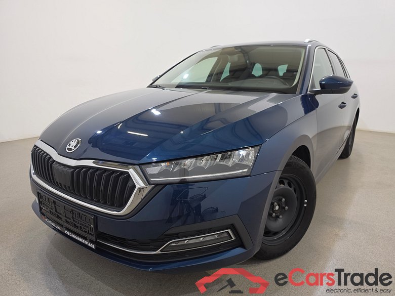 Skoda Octavia Combi 1.0 TSI LED Virtual Ambient Navi KeylessGo Camera Klima PDC ...