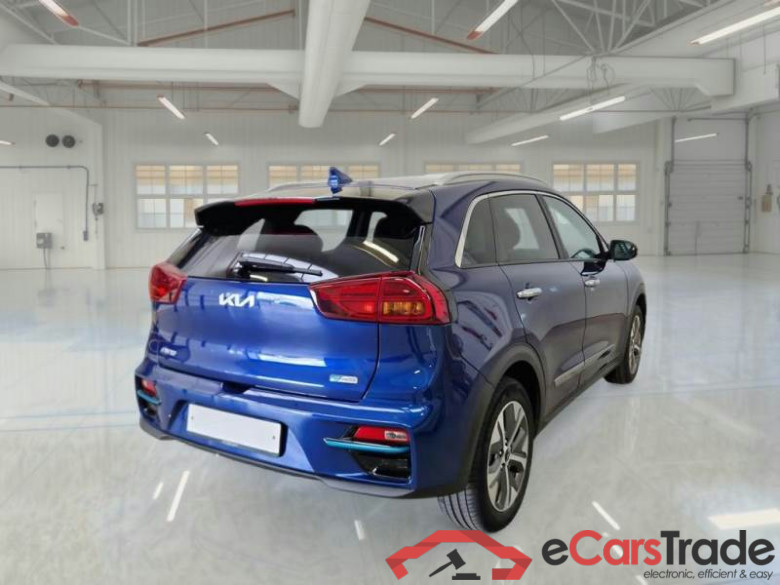 KIA NIRO / 2019 / 5P / BERLINA E-NIRO 64 KWH EVOLUTION #2