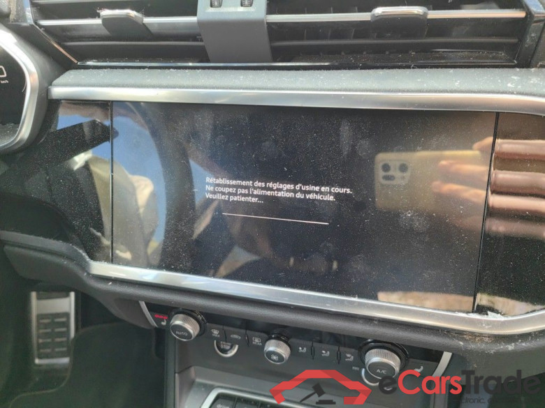 Audi Q3 45 TFSI e S tronic S Line 5d !!! Damaged car !!!! NO COC #4