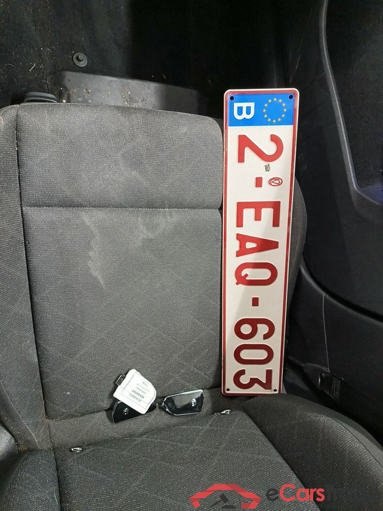 Volkswagen Golf Variant VIII 1.0 eTSI 81kW DSG Life Business 5d #4