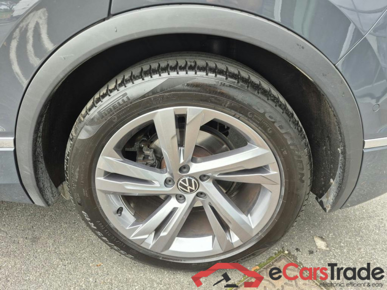 VOLKSWAGEN Tiguan Tiguan R-Line Business Premium 1.5 TSI 110 kW (150 ch) 7 vitesses DSG #3
