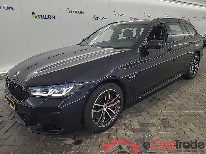 BMW 5-serie Touring 530e xDrive Business Edition Plus 5D 215kW #1