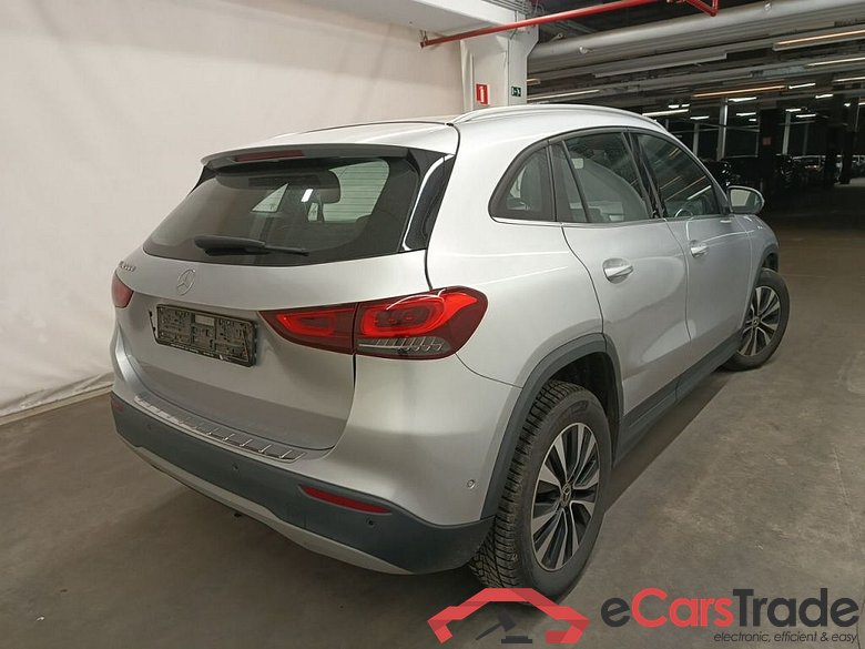 Mercedes GLA 200d Aut. LED-Xenon Widescreen Navi 1/2 Sport-Leather KeylessGo Klima PDC ... #3