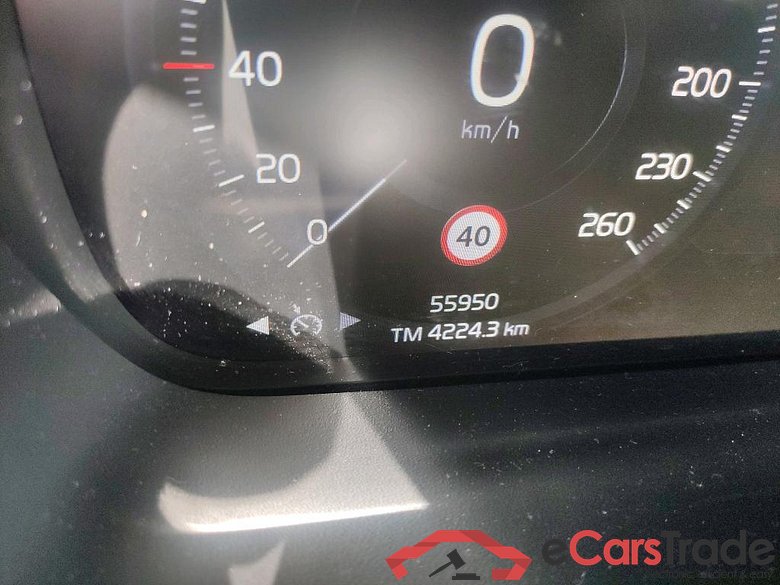 VOLVO XC40 / 2017 / 5P / todoterreno 1.5 T5 Twin Recharge Inscription Auto #5