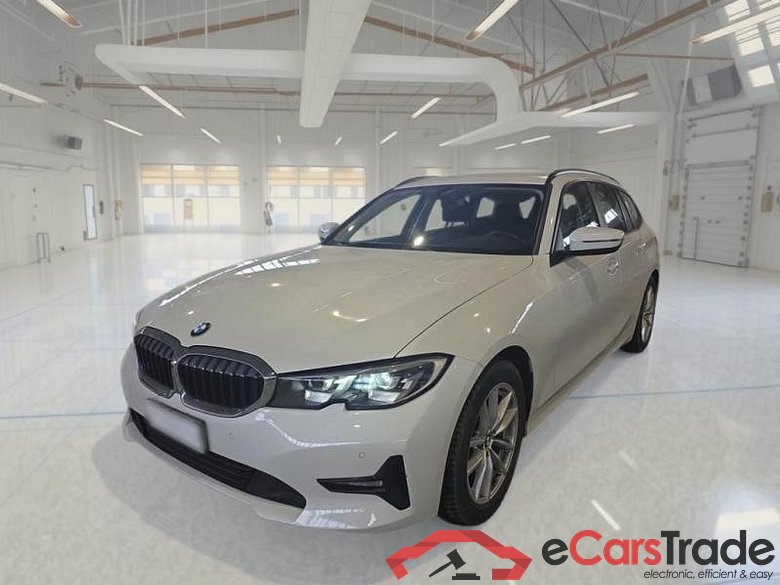 BMW SERIE 3 / 2018 / 5P / STATION WAGON 318D BUSINESS ADVANTAGE AUTO TOURING #1
