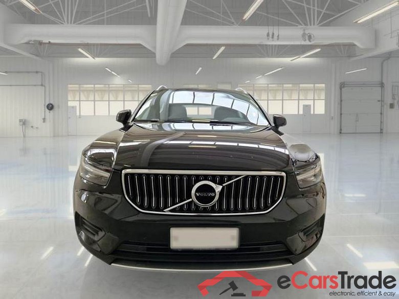 VOLVO XC40 / 2017 / 5P / SUV T4 PLUG-IN HYBRID AUTO RECH INSCRIP EXPR #6