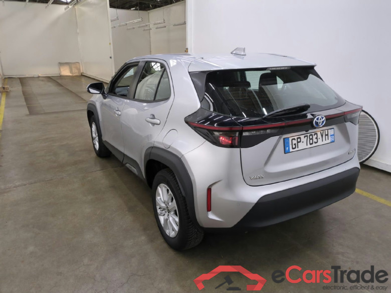 TOYOTA Yaris Cross Hybride / 2021 / 5P / SUV 1.5 HYBRID 116H DYNAMIC BUSINESS BEY AWD #4