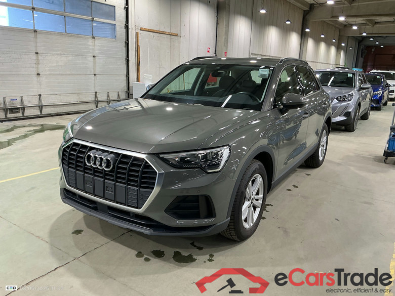 AUDI Q3 1.4 45 TFSI E S TRONIC #1