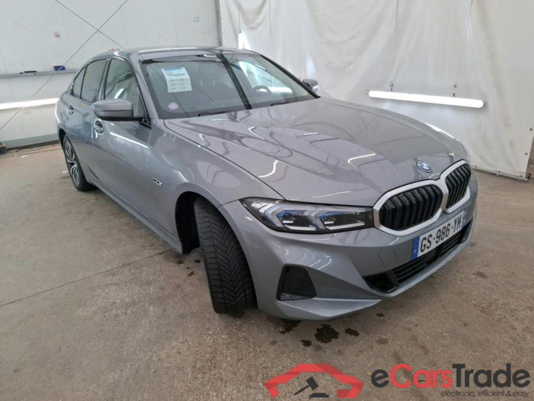BMW Série 3 Berline / 2022 / 4P / Berline 320e 204ch Business Design BVA8 Hybride #4
