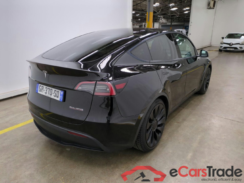 TESLA Model Y / 2020 / 5P / SUV Performance Dual Motor AWD #4