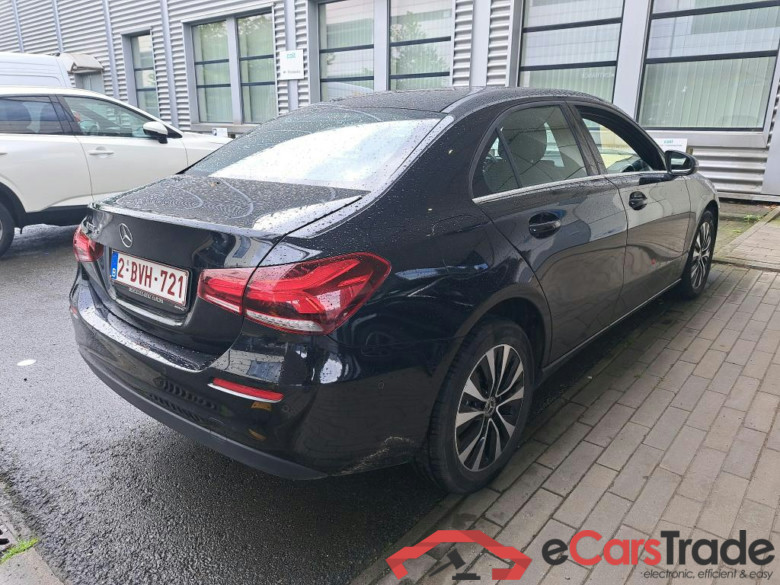 MERCEDES-BENZ A-CLASS LIMOUSINE 1.3 A 250 E BUSINESS SOLUTION DCT #4