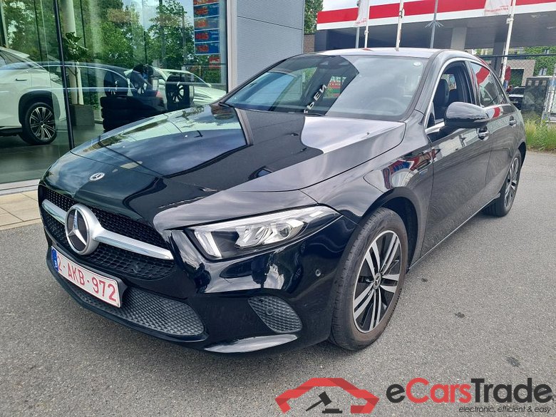 MERCEDES-BENZ CLASS A (W177) A 250 e PHEV Business Solution