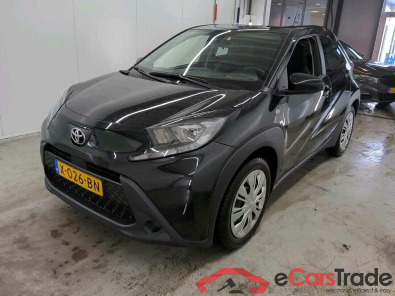TOYOTA Aygo X 1.0 VVT-i MT Play #1