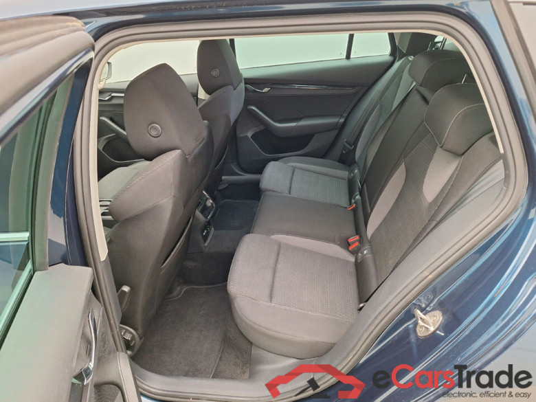 Skoda, Octavia Combi '20, Skoda Octavia Combi 2.0 CRTDI 85kW DSG7 Clever 5d #4