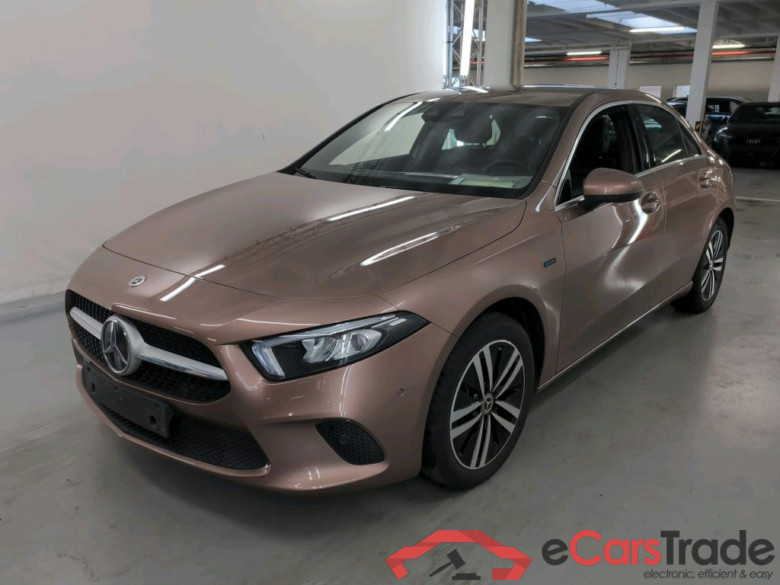 MERCEDES-BENZ A-Klasse 1.3 A 250 E BUSINESS SOLUTION DCT #1