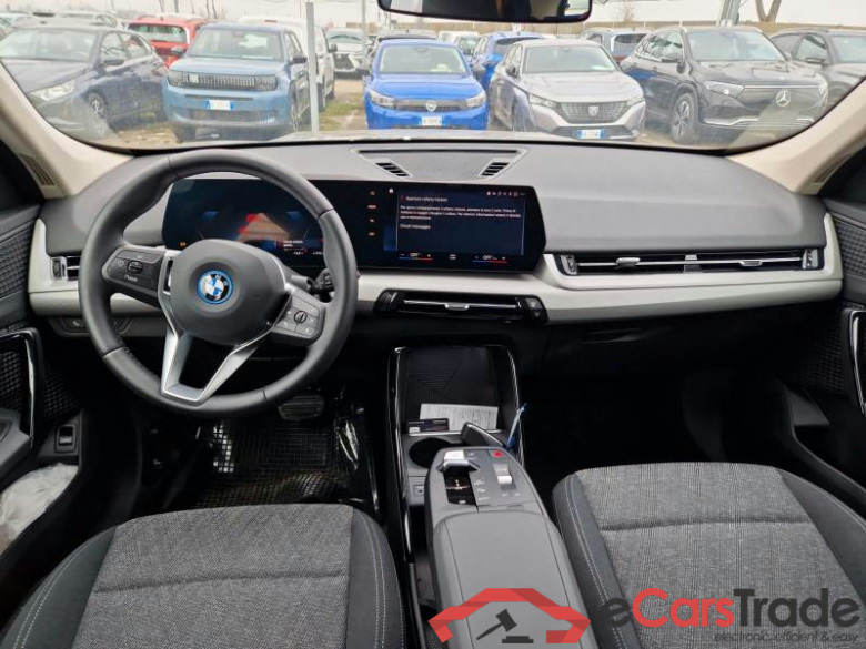 BMW IX1 / 2022 / 5P / SUV 30 XDRIVE #3