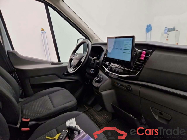 FORD TRANSIT 68KWH ELECTRIC TREND #3