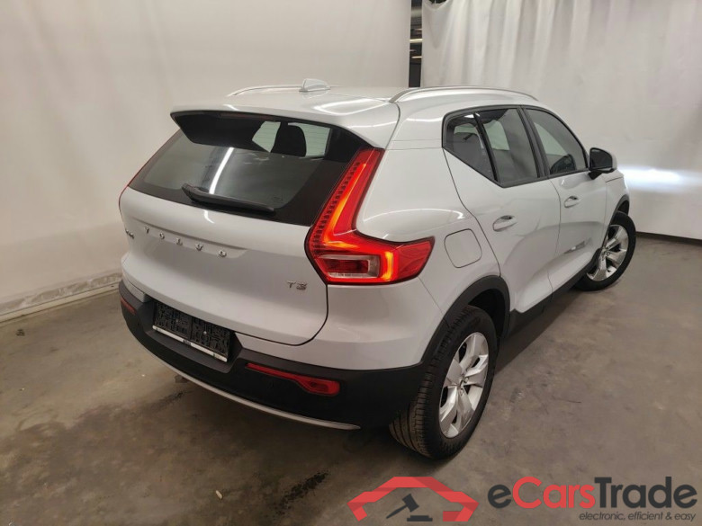Volvo XC40 T3 Momentum Pro 5d #2