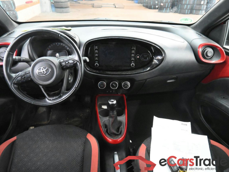 Aygo X Pulse 1.0 53KW MT5 E6d #3