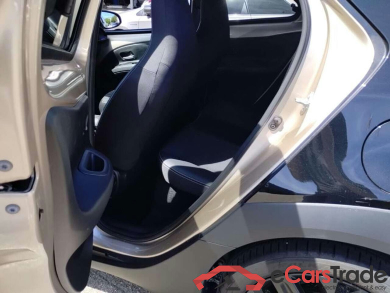 TOYOTA Aygo X 1.0 VVT-i S-CVT Premium #5