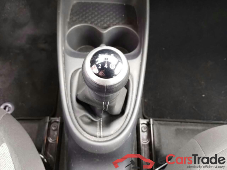 TOYOTA Aygo X 1.0 VVT-i MT Play #5