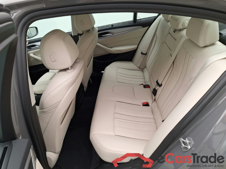 BMW, 5-serie FL'20 PHEV, BMW 5 Reeks Berline 530e 215kW 4d #4