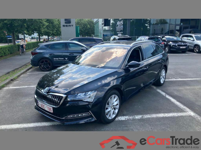SKODA Superb Combi PHEV 1.4 TSI Style DSG (160 kW) #1