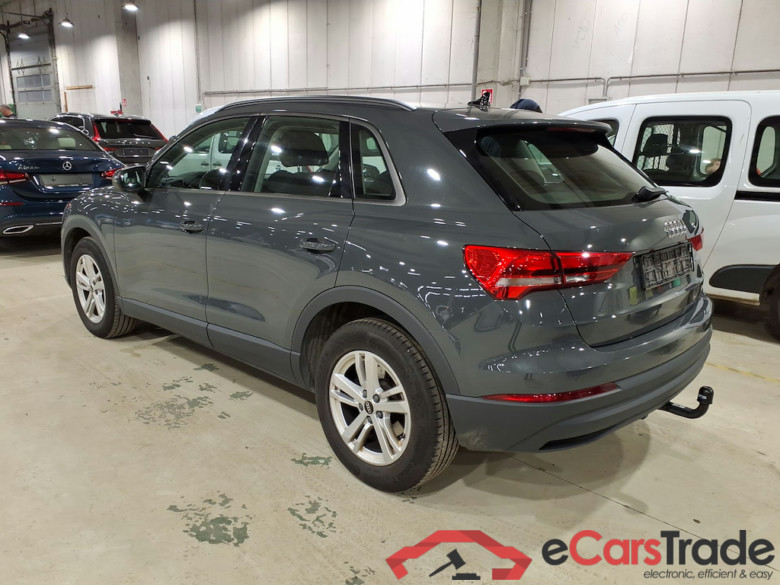 AUDI Q3 2.0 35 TDI S TRONIC BUS. ED. ATTRACTION #2