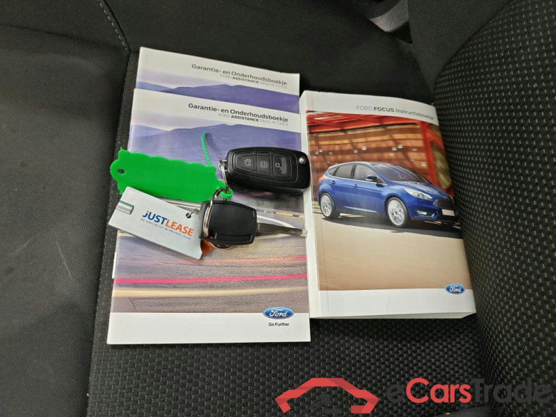Ford Focus 1.0 EcoBoost Lease Edition 100 pk 5d #4