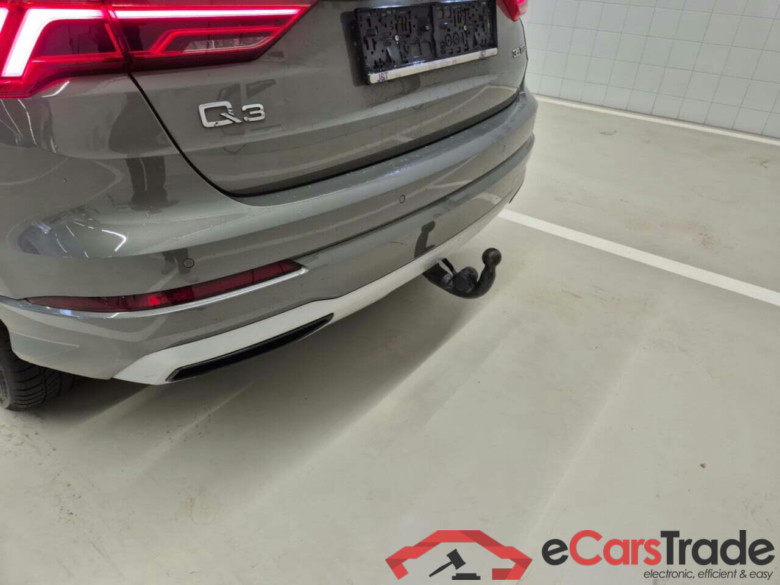 AUDI Q3 35 TFSI BUSINESS ED. S-TRONIC #6