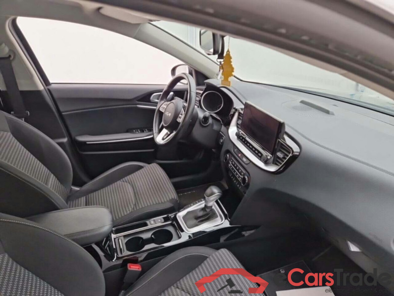 KIA XCEED 1.6 GDI PHEV DCT BUSINESS LINE #3