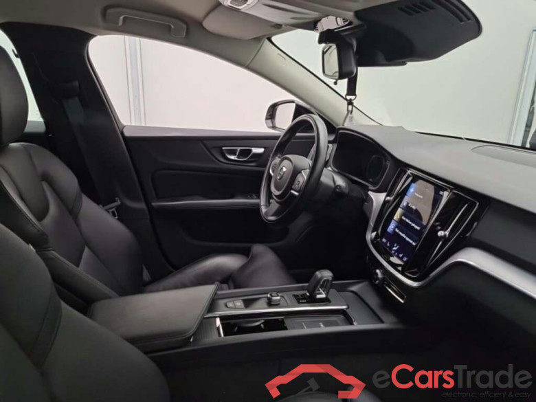 VOLVO V60 2.0 B3 Momentum Advantage #3