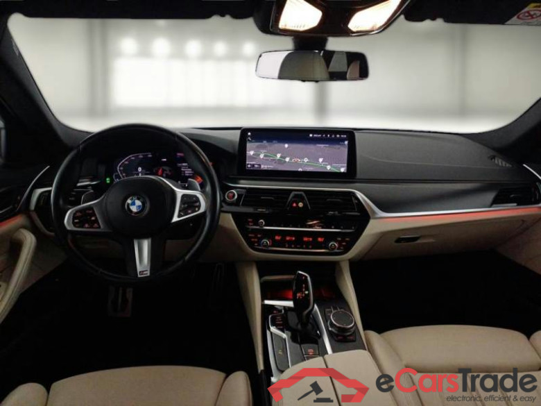 BMW SERIE 5 / 2020 / 5P / STATION WAGON 520D XDRIVE M SPORT AUTO MH48V TOURING #3