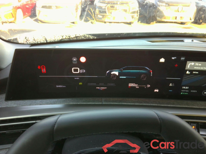 Peugeot 5008 Allure Hybrid 145 ch e-DCS6 #5