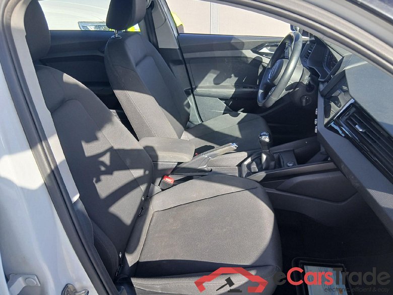 AUDI A1 / 2018 / 5P / berlina con portón Sportback S line 30 TFSI 81kW (116CV) (AC) #6
