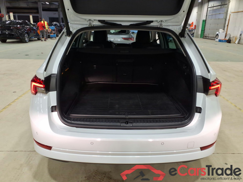 SKODA OCTAVIA COMBI 1.4 TSI PHEV 150KW DSG CLEVER+ #3