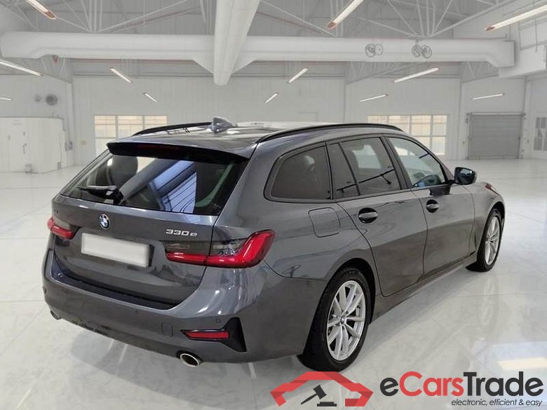 BMW SERIE 3 / 2018 / 5P / STATION WAGON 330E XDRIVE BUSINESS ADVAN. TOURING AUTO #2