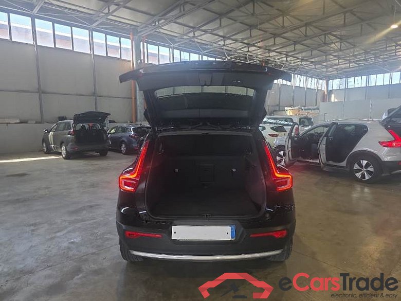 VOLVO XC40 / 2021 / 5P / SUV T4 RECHARGE PLUG-IN AUTO CORE #5