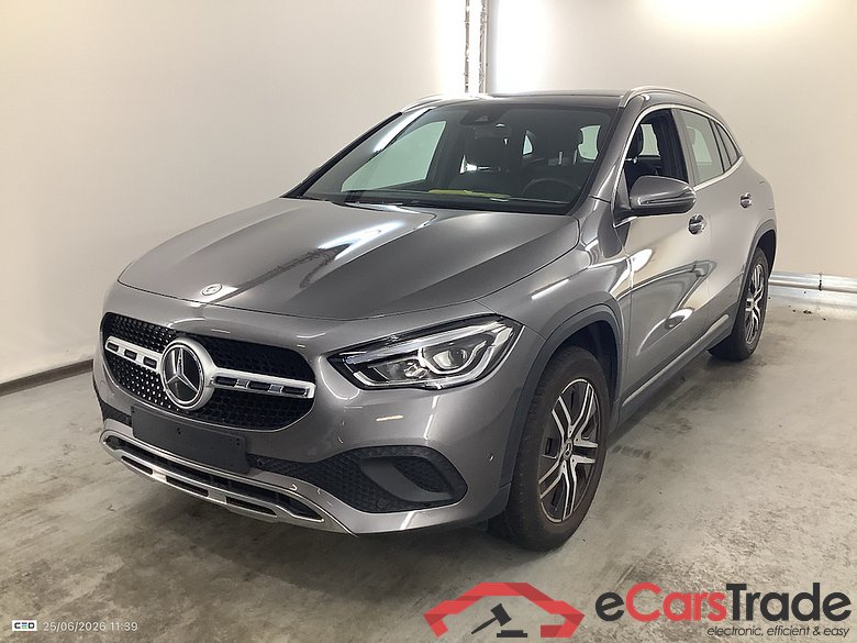 MERCEDES-BENZ GLA 1.3 GLA 250 E DCT BUSINESS SOLUTION